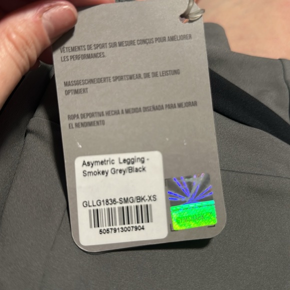 Gymshark Asymetric Leggings Smokey grey/black size small - Picture 8 of 8